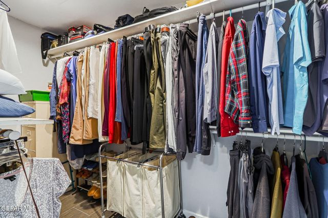 9517 DESERT HILLS Lane, El Paso, TX 79925