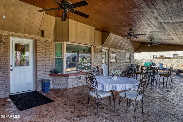 9517 DESERT HILLS Lane, El Paso, TX 79925