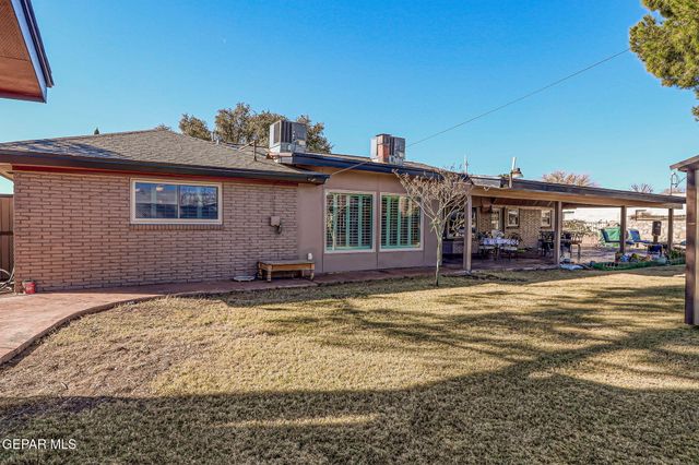 9517 DESERT HILLS Lane, El Paso, TX 79925