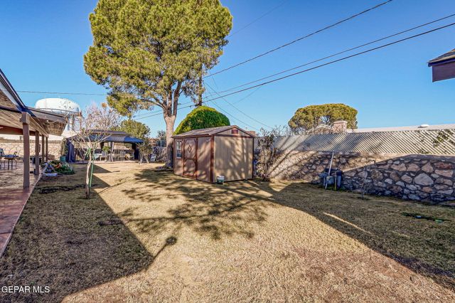 9517 DESERT HILLS Lane, El Paso, TX 79925