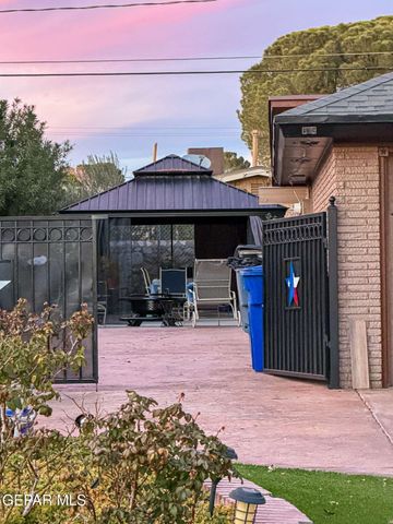 9517 DESERT HILLS Lane, El Paso, TX 79925