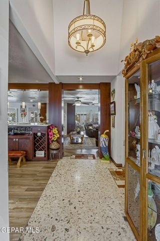 9517 DESERT HILLS Lane, El Paso, TX 79925