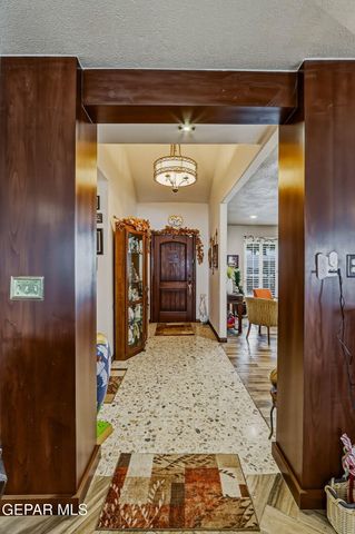 9517 DESERT HILLS Lane, El Paso, TX 79925