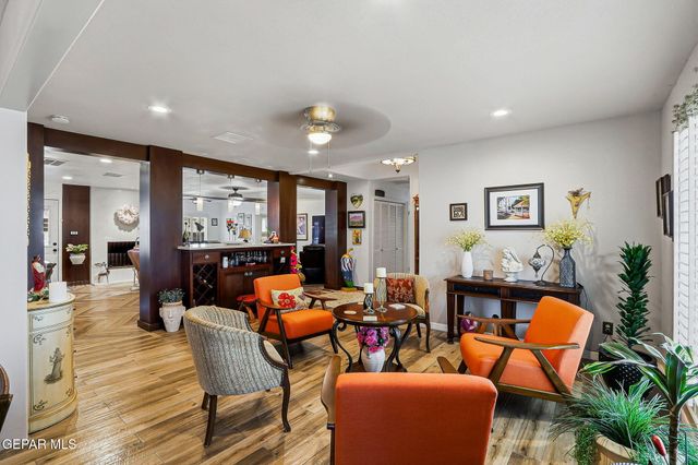 9517 DESERT HILLS Lane, El Paso, TX 79925