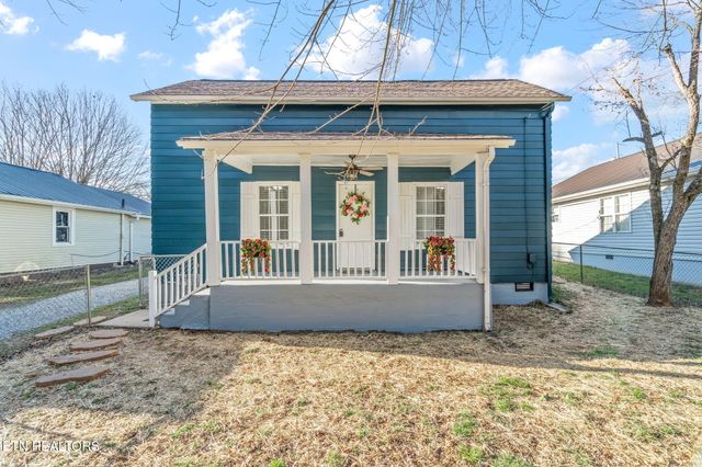 618 Steekee Rd, Loudon, TN 37774