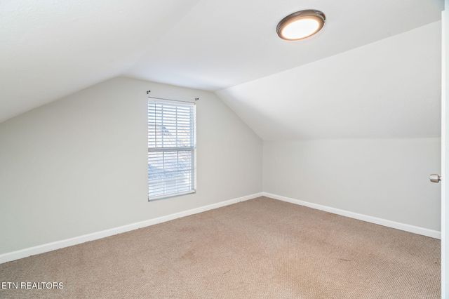 618 Steekee Rd, Loudon, TN 37774