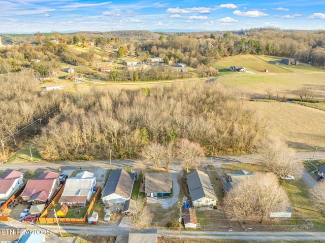618 Steekee Rd, Loudon, TN 37774