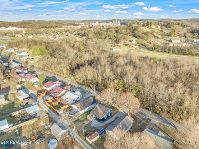 618 Steekee Rd, Loudon, TN 37774