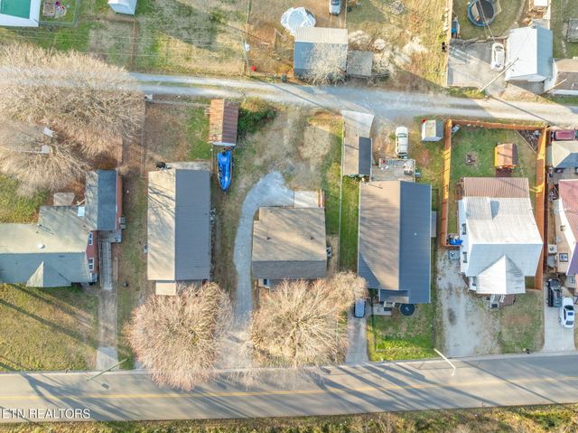 618 Steekee Rd, Loudon, TN 37774