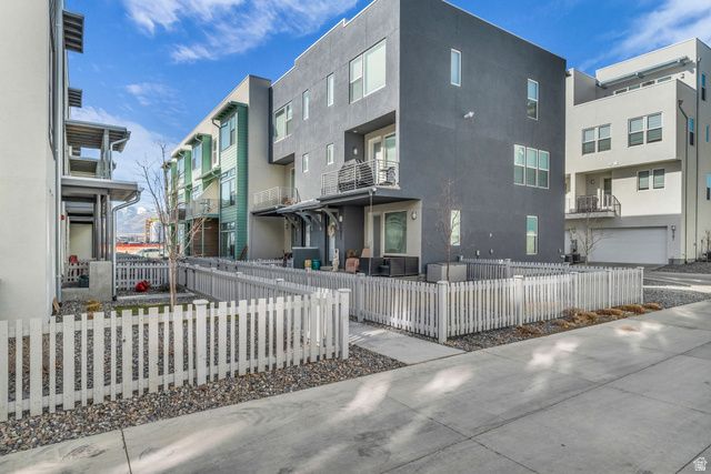 11059 S FREESTONE RD, South Jordan, UT 84095