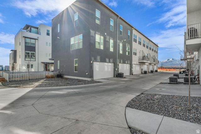 11059 S FREESTONE RD, South Jordan, UT 84095