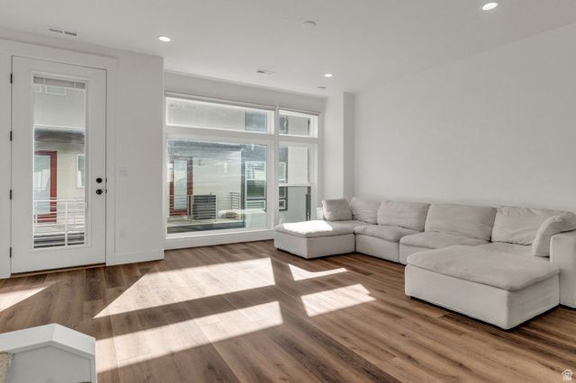 11059 S FREESTONE RD, South Jordan, UT 84095