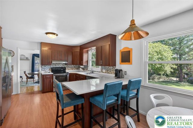 1466 Willowbrook Drive, Lower Saucon Twp, PA 18015