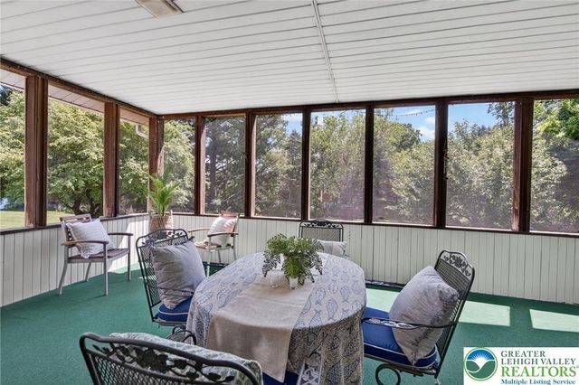 1466 Willowbrook Drive, Lower Saucon Twp, PA 18015