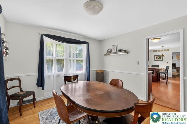 1466 Willowbrook Drive, Lower Saucon Twp, PA 18015
