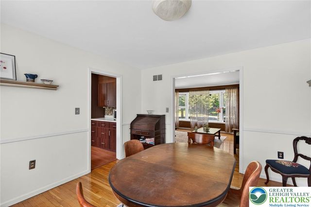 1466 Willowbrook Drive, Lower Saucon Twp, PA 18015