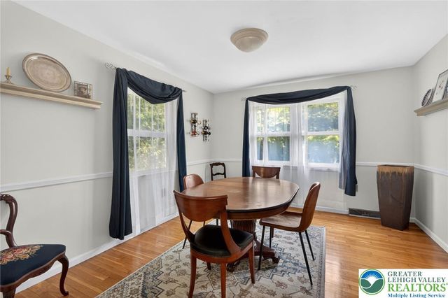 1466 Willowbrook Drive, Lower Saucon Twp, PA 18015