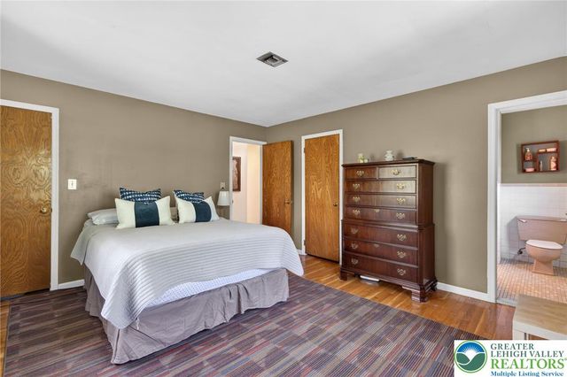1466 Willowbrook Drive, Lower Saucon Twp, PA 18015