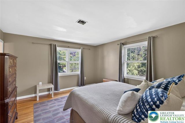 1466 Willowbrook Drive, Lower Saucon Twp, PA 18015