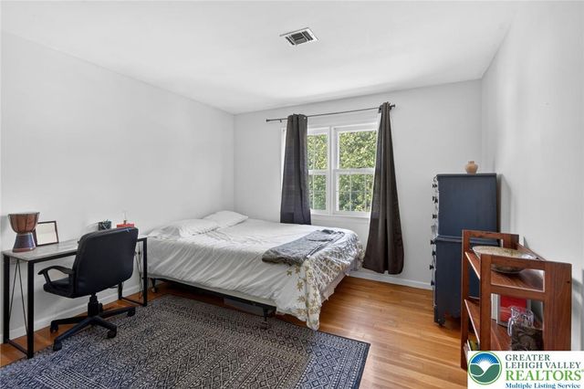 1466 Willowbrook Drive, Lower Saucon Twp, PA 18015