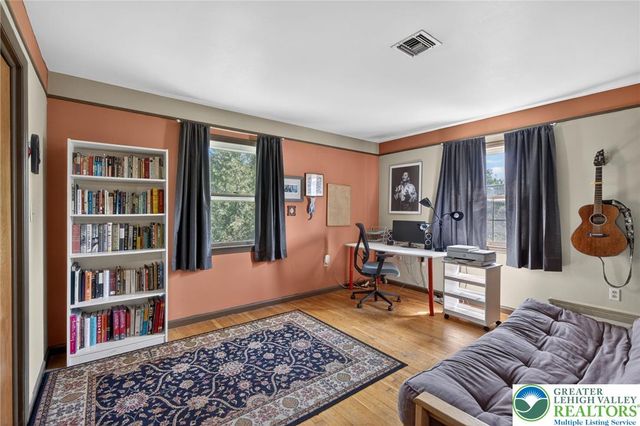 1466 Willowbrook Drive, Lower Saucon Twp, PA 18015
