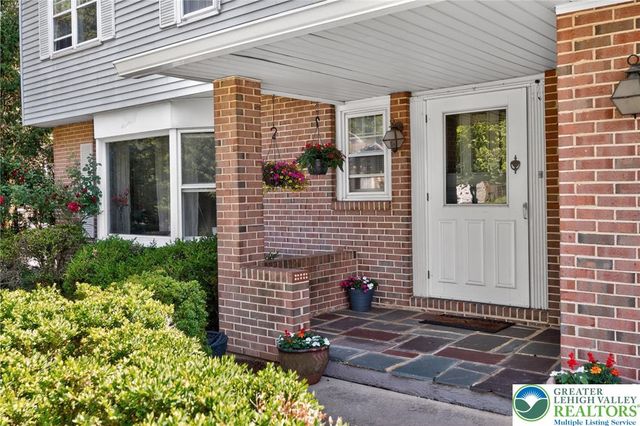1466 Willowbrook Drive, Lower Saucon Twp, PA 18015