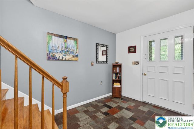 1466 Willowbrook Drive, Lower Saucon Twp, PA 18015