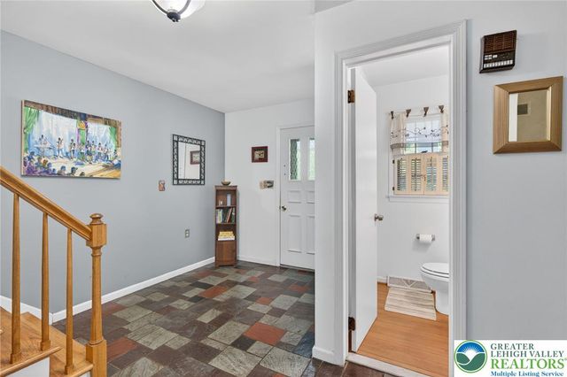 1466 Willowbrook Drive, Lower Saucon Twp, PA 18015