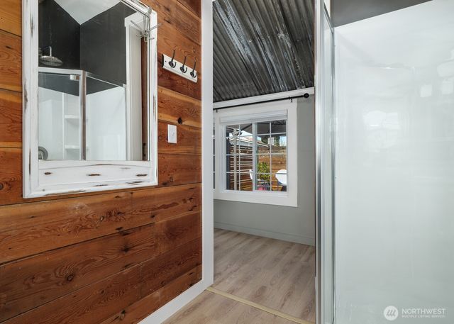 233 W Washington Street, Sequim, WA 98382
