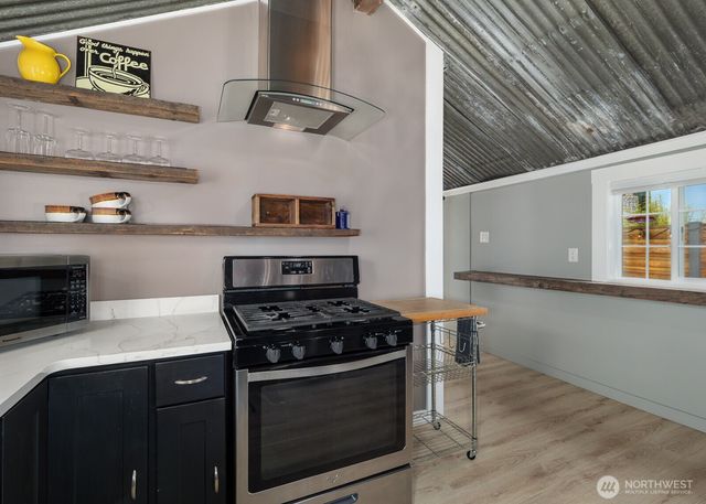 233 W Washington Street, Sequim, WA 98382