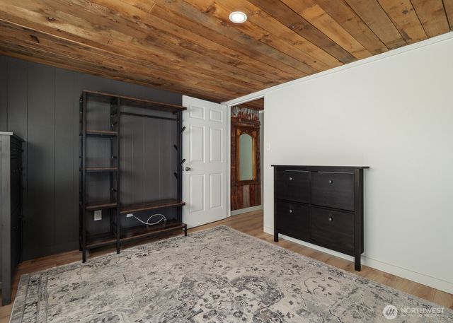233 W Washington Street, Sequim, WA 98382