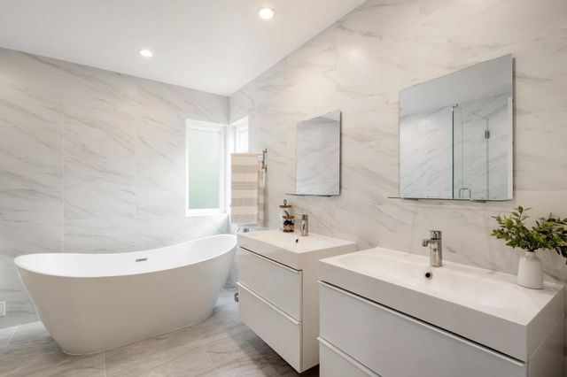 2064 Rialto Court, Mountain View, CA 94043