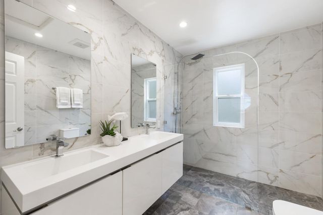 2064 Rialto Court, Mountain View, CA 94043