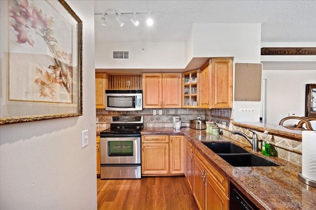 11720 SAINT ANDREWS Place 107, Wellington, FL 33414