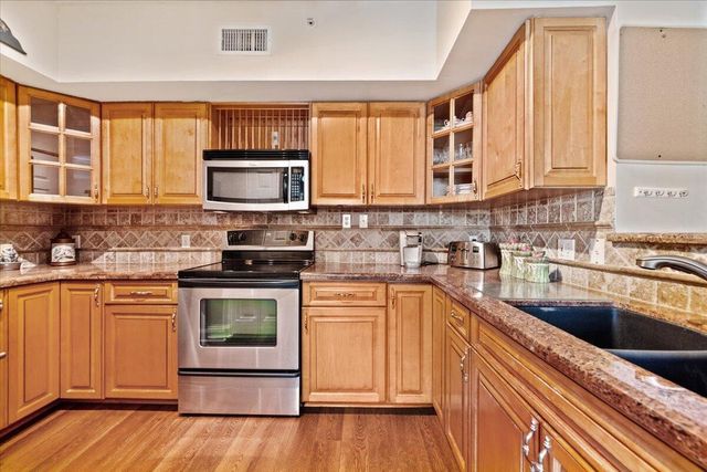11720 SAINT ANDREWS Place 107, Wellington, FL 33414