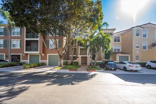 11720 SAINT ANDREWS Place 107, Wellington, FL 33414