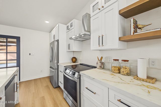 2324 E CORTEZ Street, Phoenix, AZ 85028