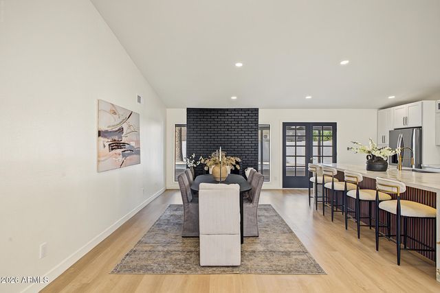 2324 E CORTEZ Street, Phoenix, AZ 85028