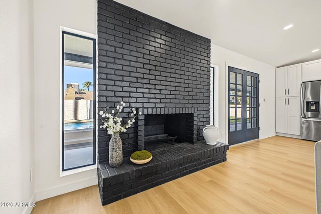 2324 E CORTEZ Street, Phoenix, AZ 85028