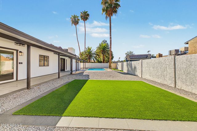 2324 E CORTEZ Street, Phoenix, AZ 85028