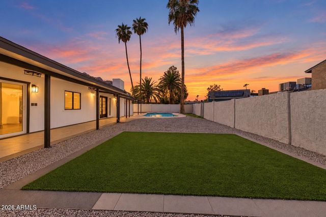 2324 E CORTEZ Street, Phoenix, AZ 85028