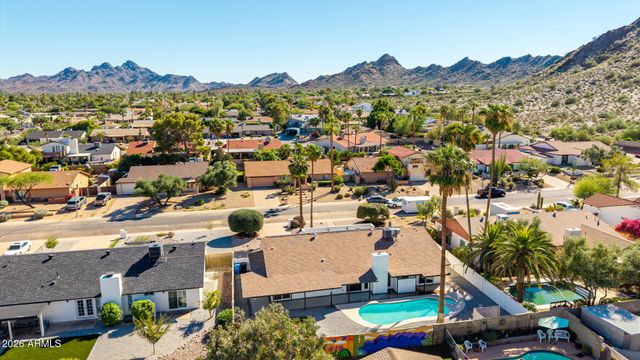 2324 E CORTEZ Street, Phoenix, AZ 85028
