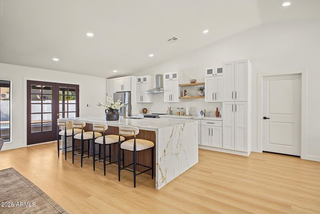2324 E CORTEZ Street, Phoenix, AZ 85028