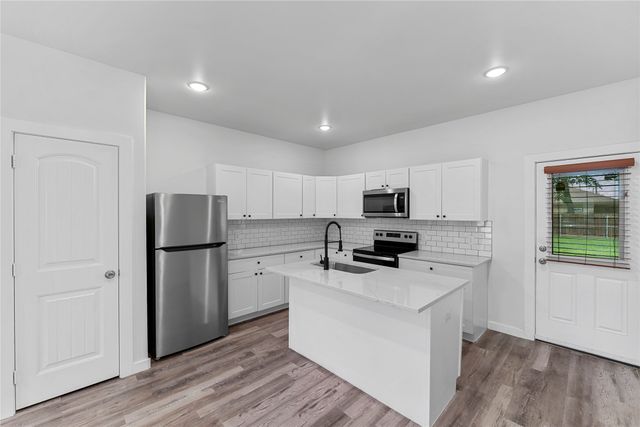 3331 Spring Avenue, Dallas, TX 75215