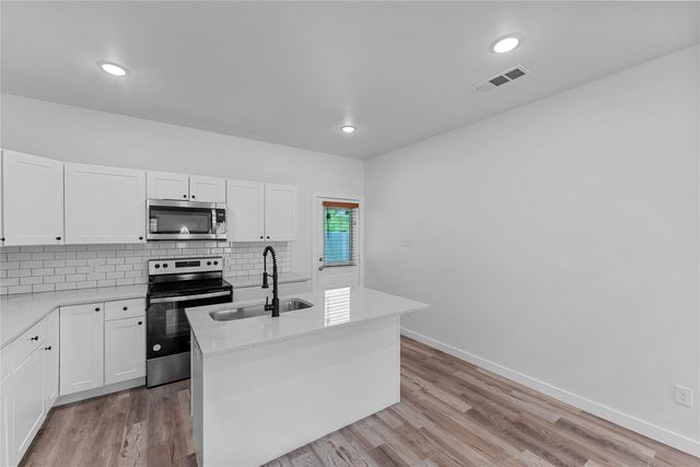 3331 Spring Avenue, Dallas, TX 75215