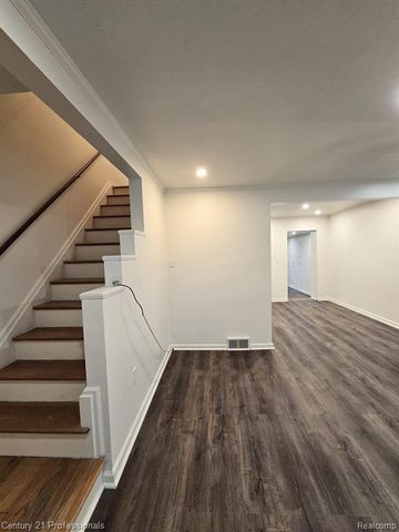 3813 Brewster Street, Dearborn, MI 48120