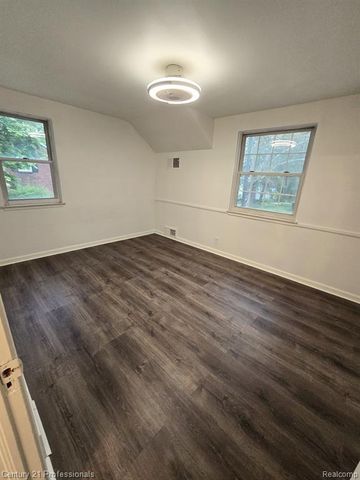 3813 Brewster Street, Dearborn, MI 48120