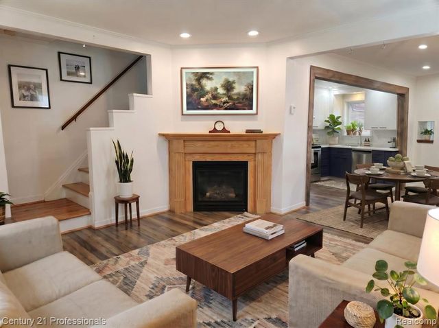 3813 Brewster Street, Dearborn, MI 48120