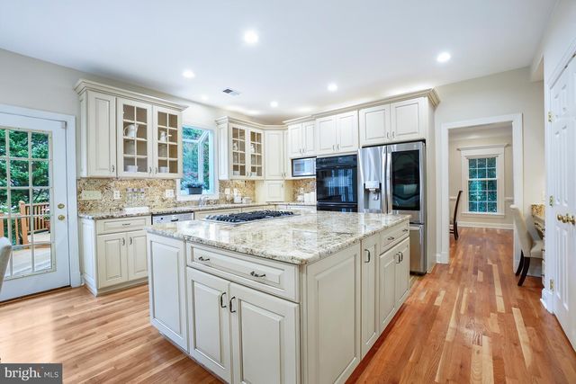 7009 CASHELL MANOR CT, Rockville, MD 20855