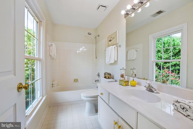 7009 CASHELL MANOR CT, Rockville, MD 20855
